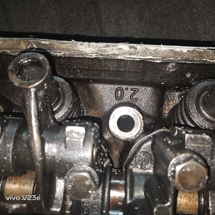 Головка Мерседес 124 объем 2.0