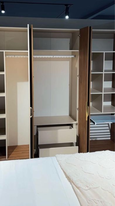 Спальная гарнитура