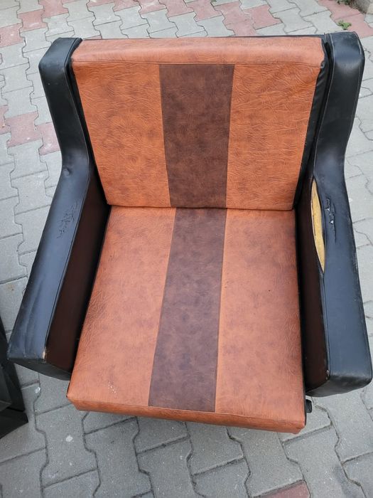 Set 2 fotolii, 2 tabureti si masa