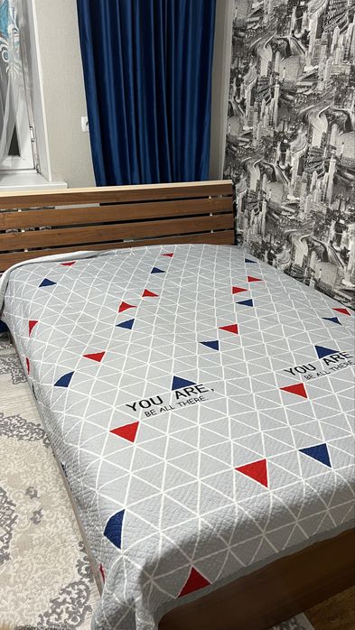 Продам кровать с матрасом (б/у).