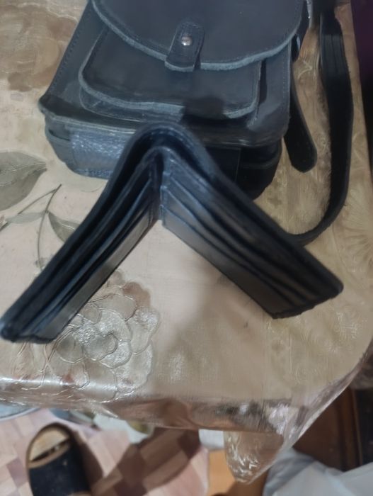 Продам кожаные сумки