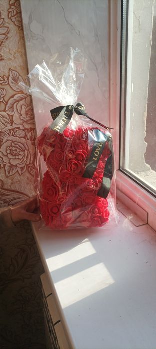 Продам атласные цветы