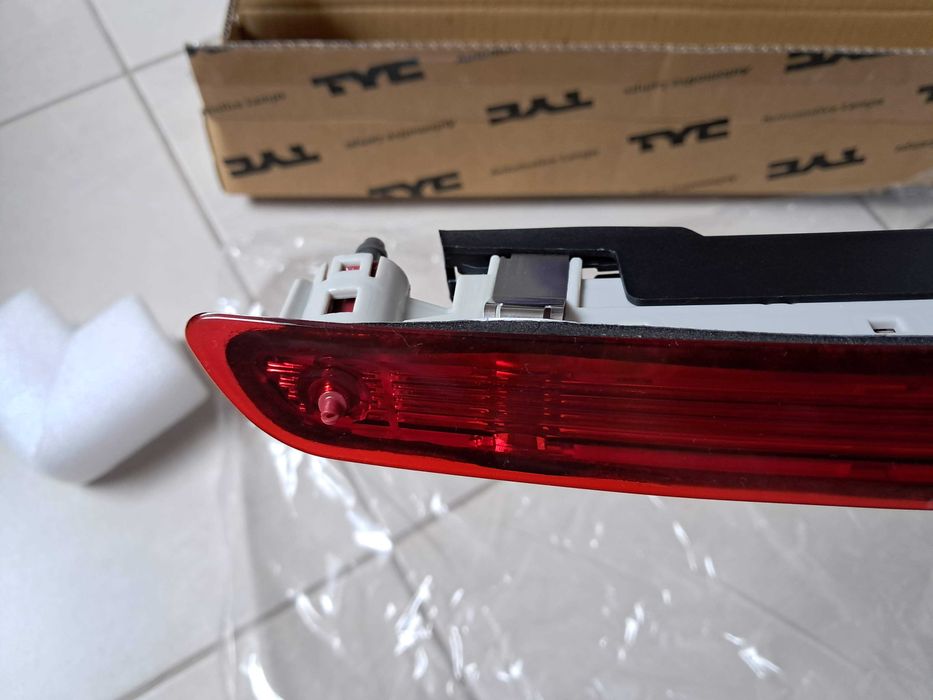 Lampa frana spate centru - stop suplimentar 5E9945097 Skoda, VW, [VAG]