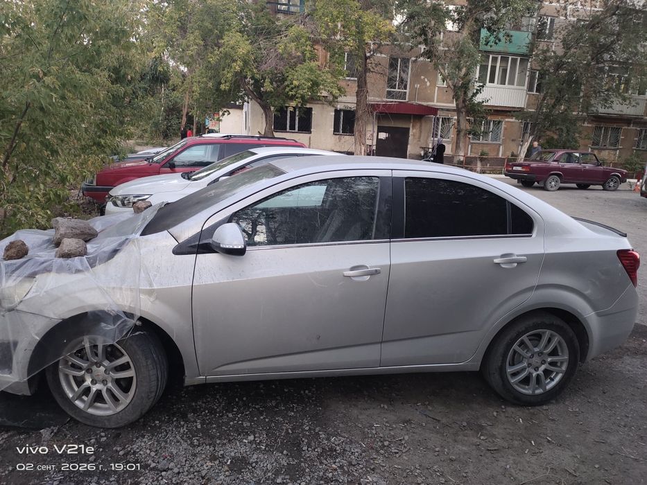 Срочно продаю машину автомат