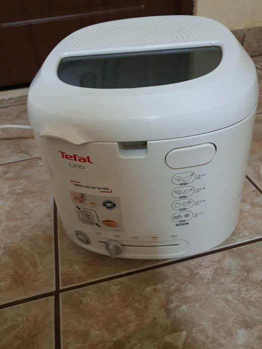 Vand friteuza Tefal