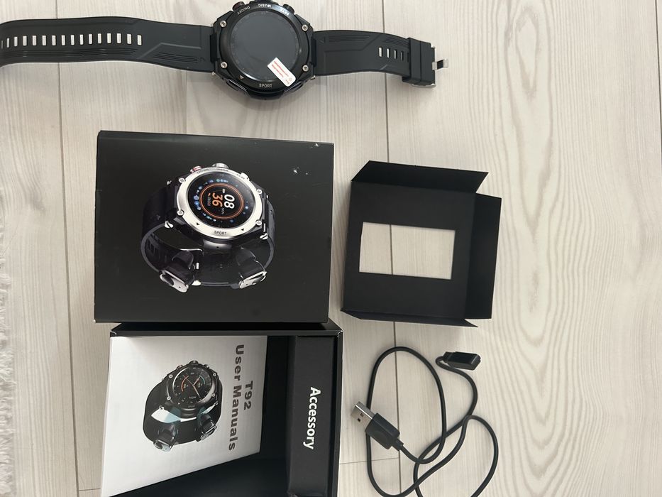 T92 Smartwatch cu casti Bluetooth integrate