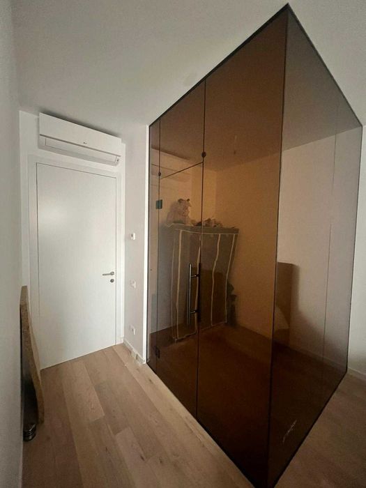 usi din sticla batante cu toc usi glisante si partitii sticla