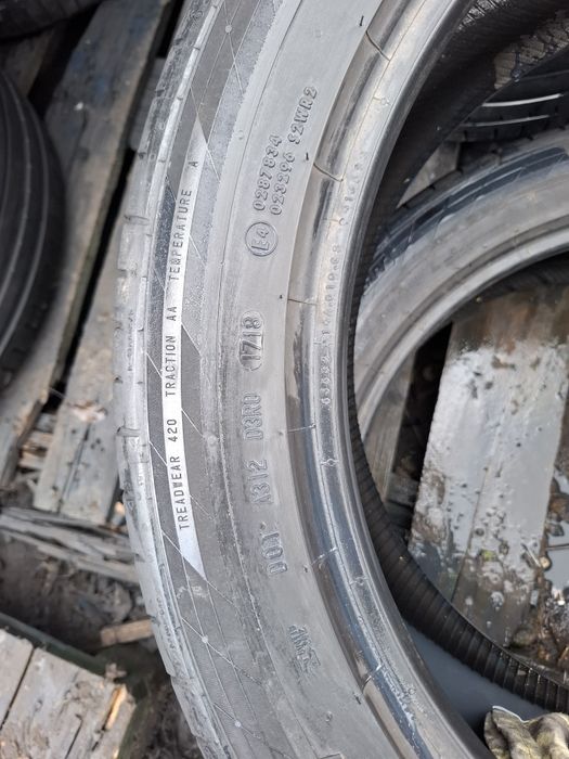 Vand 2 anvelope 255 45 20 continental de vara bune