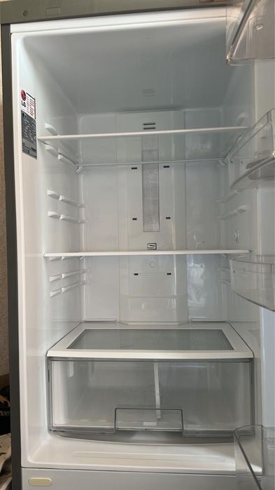 Продам холодильник