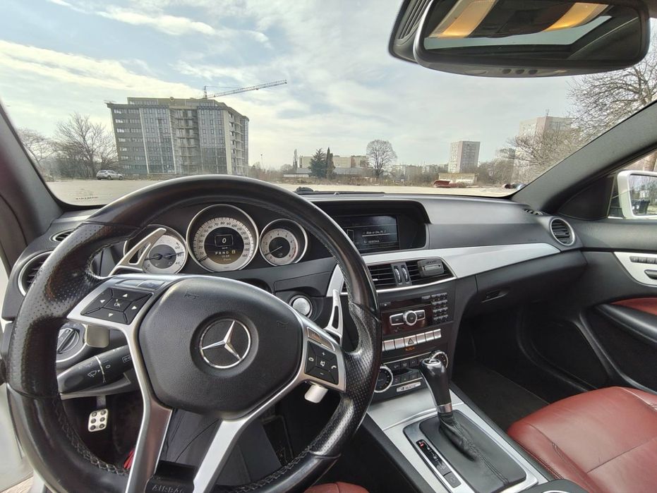 Mercedes C350 Под наем