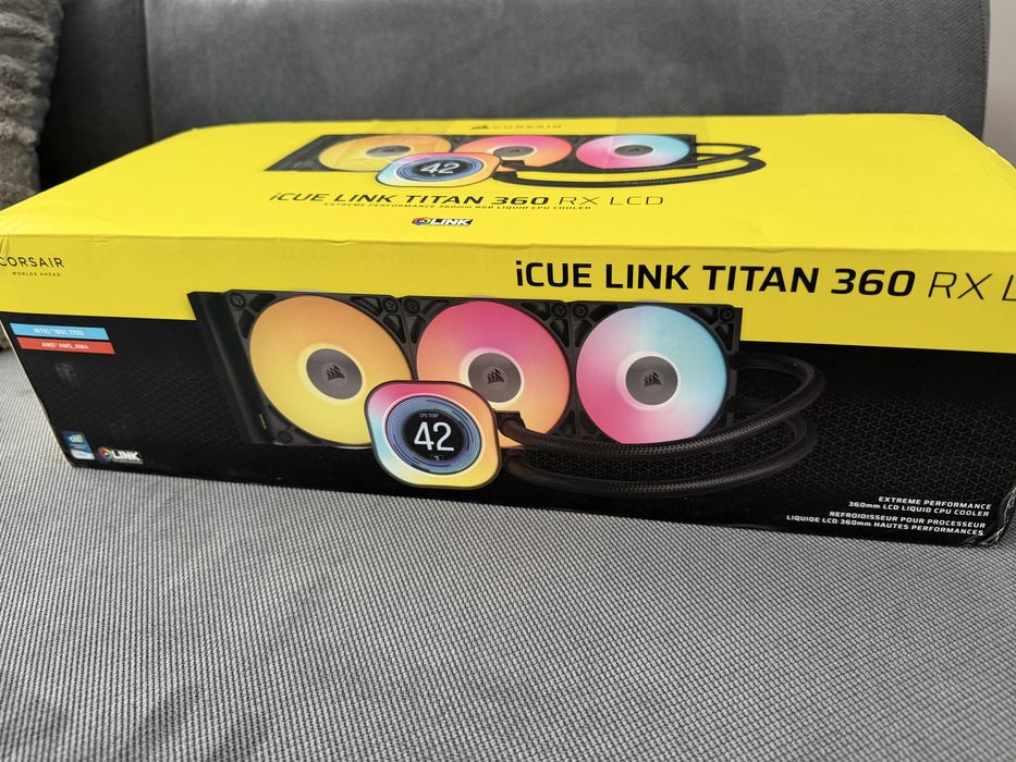 Corsair  ICUE LINK TITAN 360 RX lcd