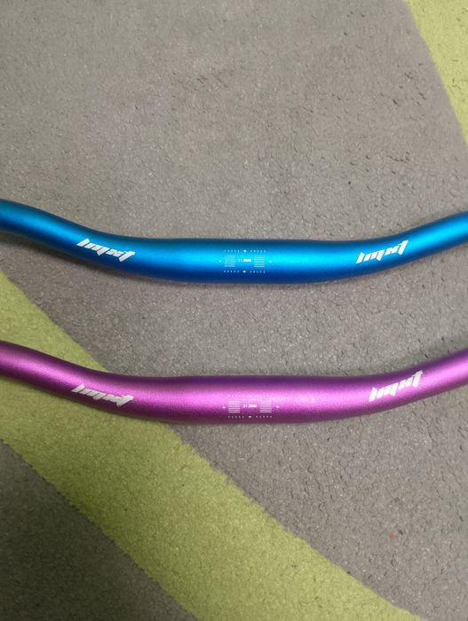 Бар/кормило за колело синьо и лилаво