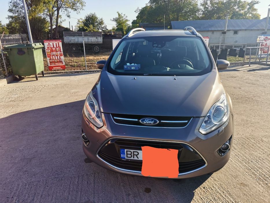 Vând Ford c-max/7 locuri