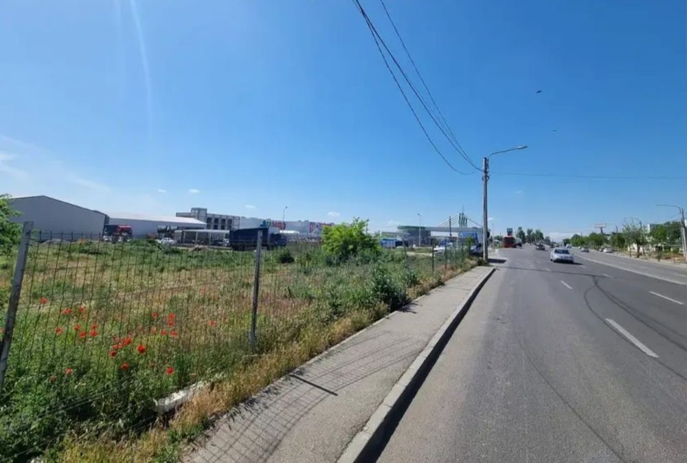 Teren Craiova 2500mp la bulevard