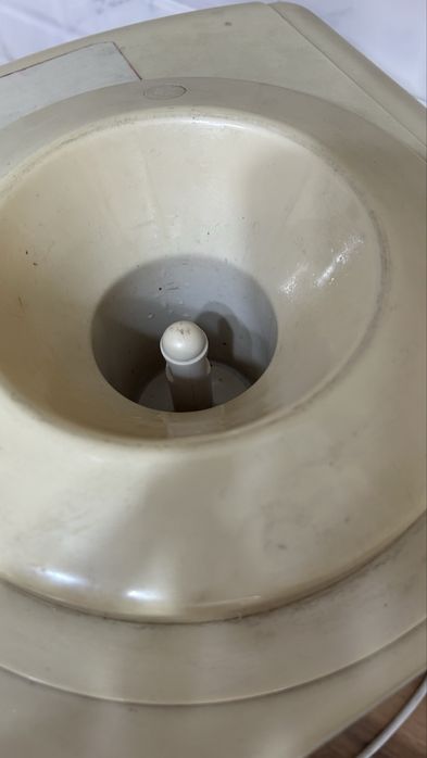 Диспенсер для воды или куллер для воды
