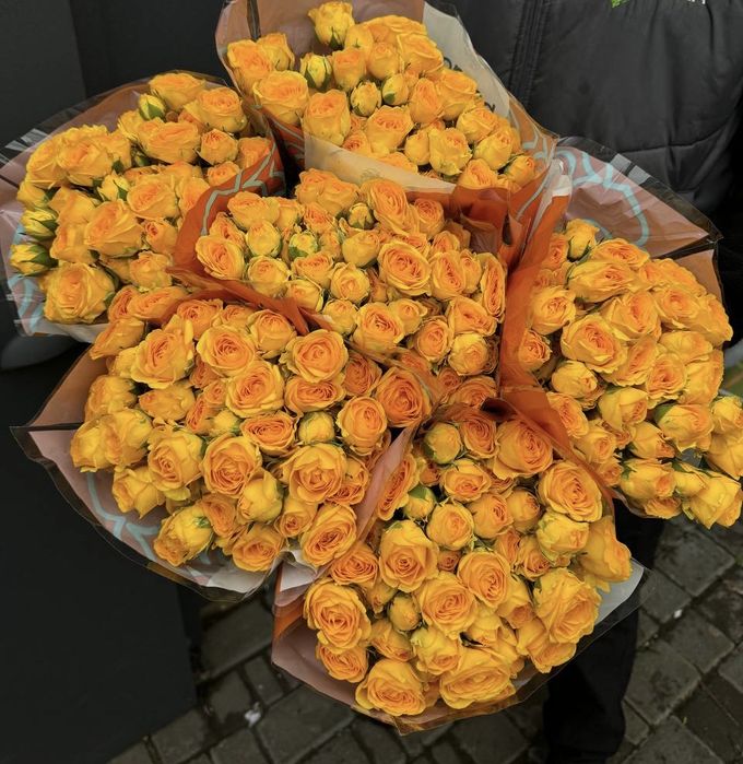 Тюльпаны оптом,букет цветов,букет роз,пионы