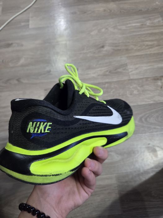 Спортивные кроссовки Nike