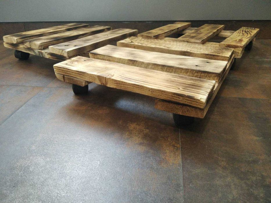 РЪЧНА ИЗРАБОТКА Красиви поставки за саксии с колеца за цветя