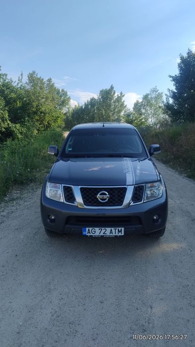 NISSAN Navara