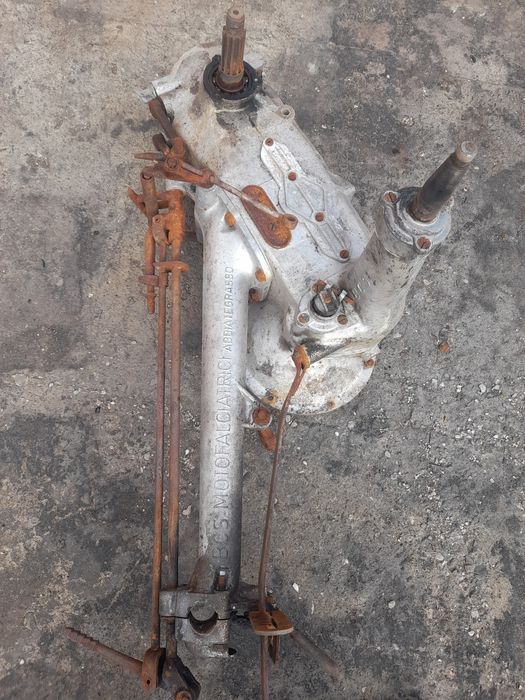 Vând piese pentru cositoare BCS