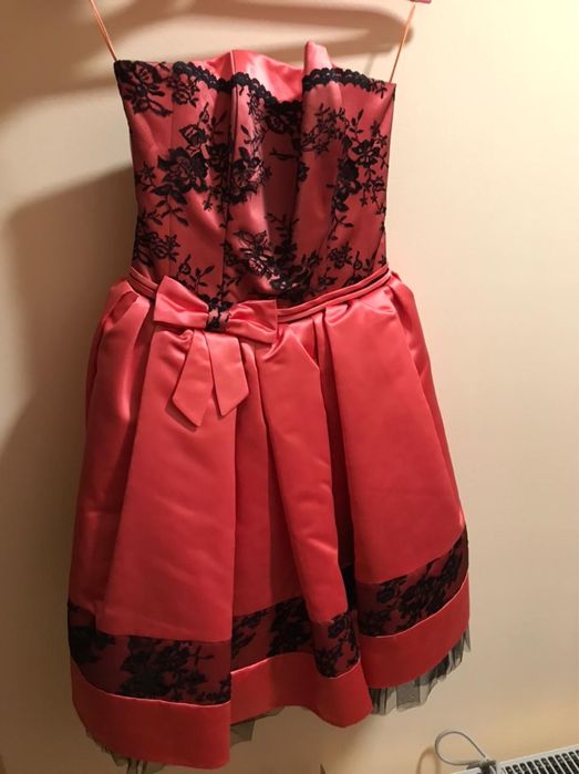 Шикарное, коралловое платье с корсетом для выпускного