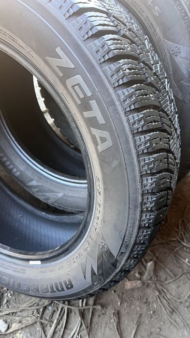 215/60 R17 Zeta 4шт