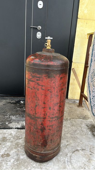 Газовый балон продам