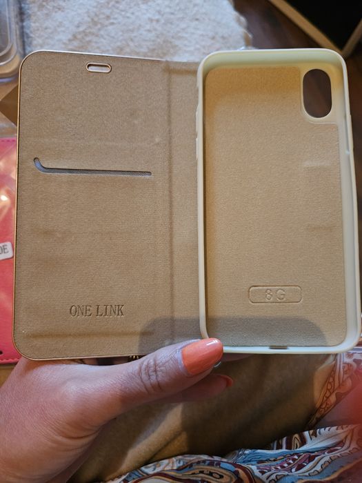 Протектор/ кейс за IPhone 8G цвят Gold