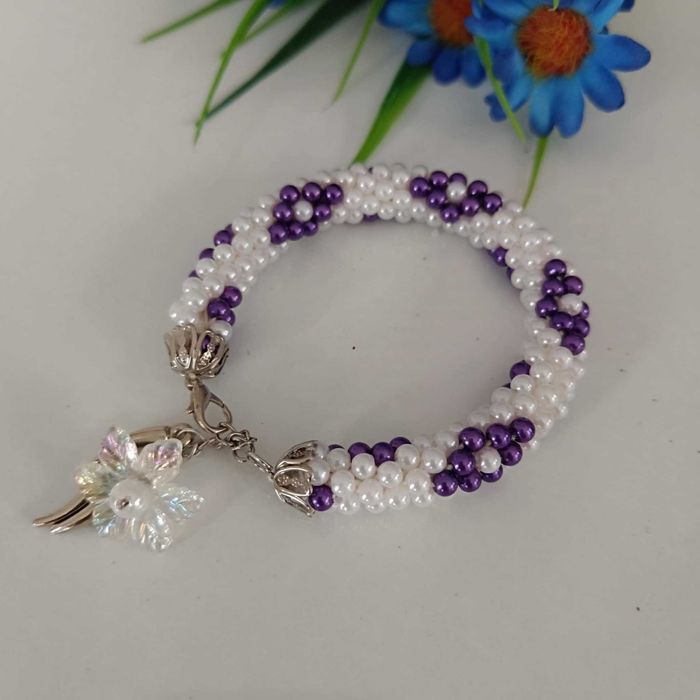 Ръчно изработена гривна