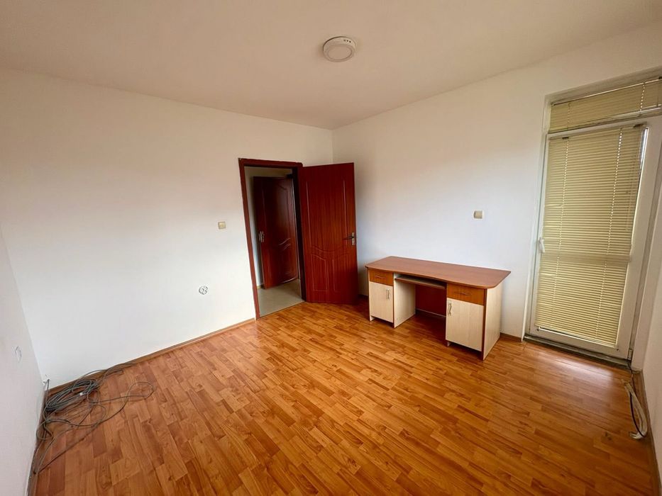 Дава се под наем Двустаен апартамент в Търговище, Вароша - 65 кв.м за 178.5 € - Снимка #2