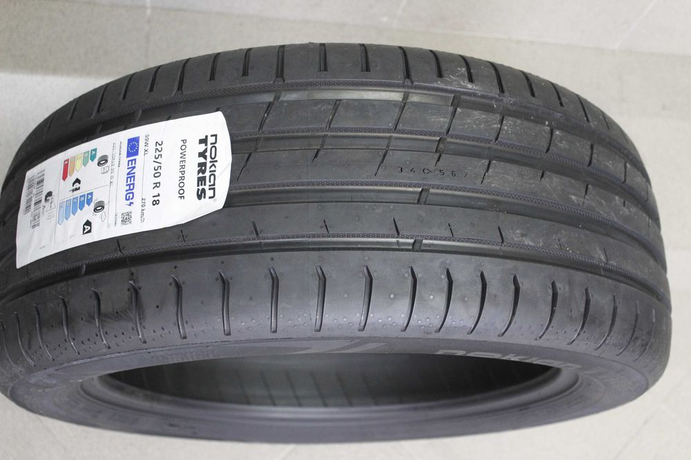 225/50-18 Nokian Poweproof