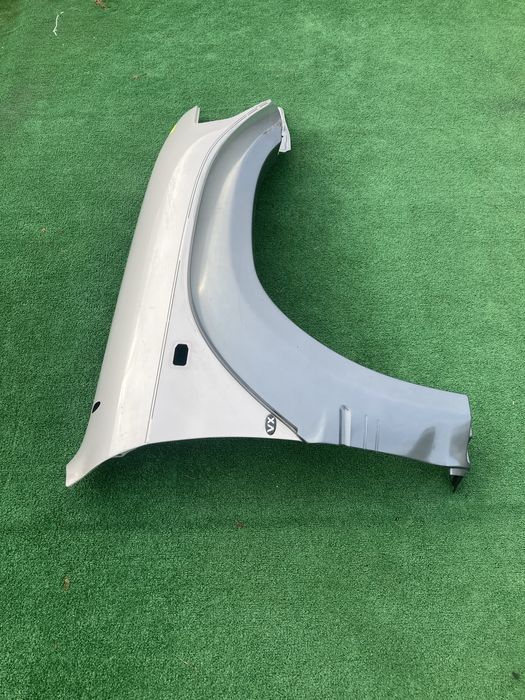 Преден десен калник за тойота ланд крузер/Land cruiser J90 96-02г