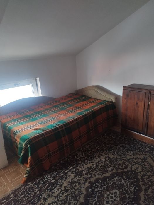 Студио под наем  до градската градина