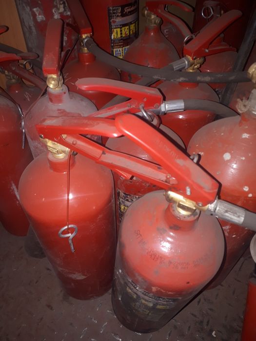 Продам огнетушители