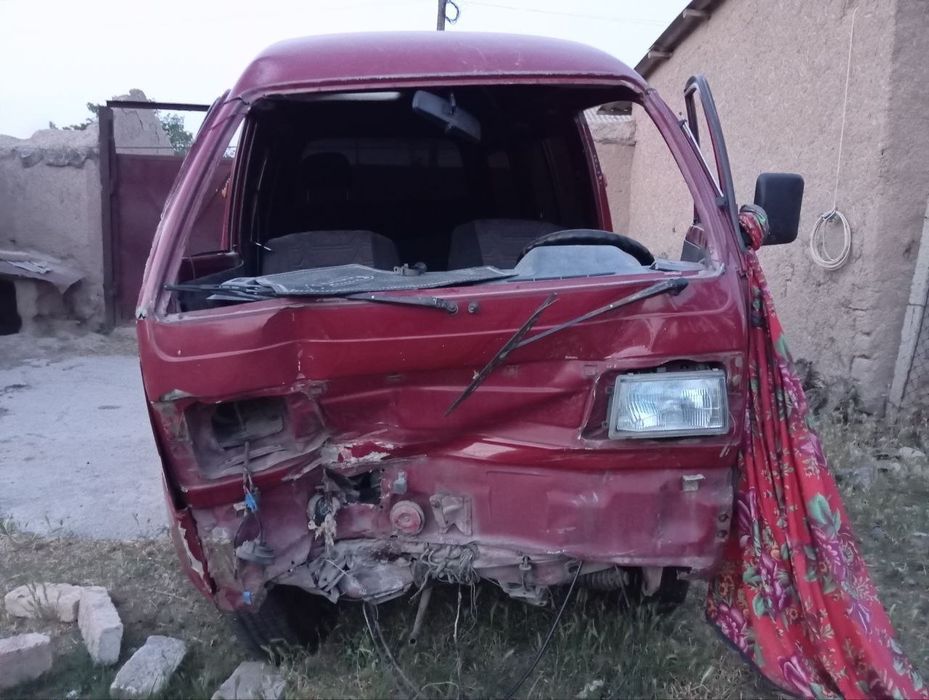 Damas  . Narxini kelishamiz