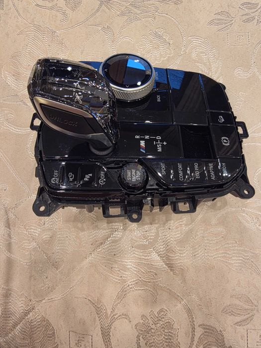 Bmw x6 G06 скоростен лост и цяла конзола