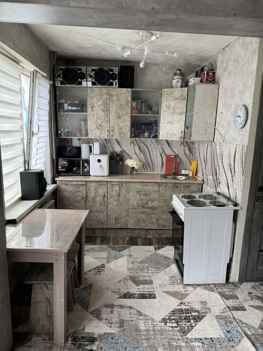 Продам трех комнатную квартиру