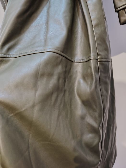 Trench Pull&Bear nou, masura M