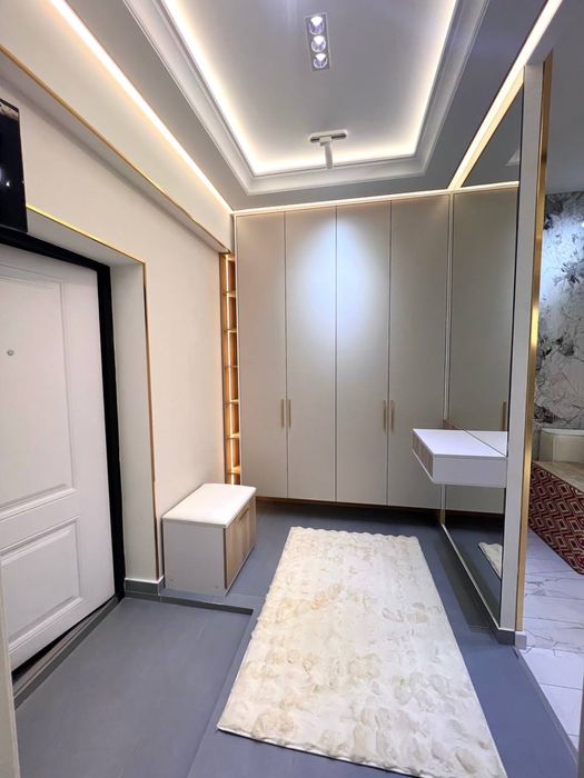 Сдам lux каартиру на 800$ Махтумкули 2/3/9 50м2 мебель/техника