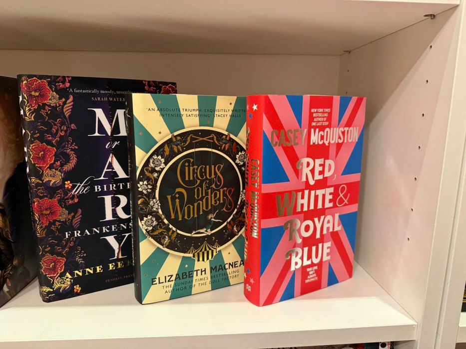 НОВИ КНИГИ на английски език с твърди корици