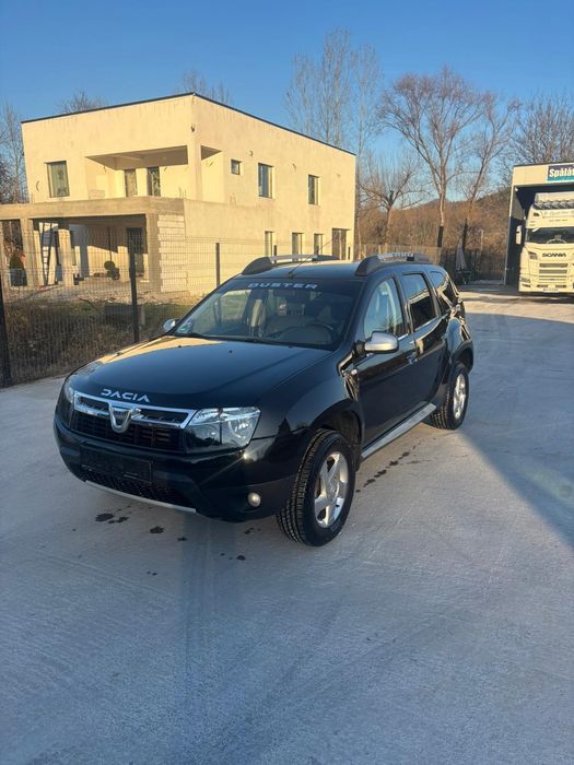 Vând Dacia Duster