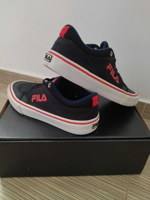 Adidași pantofi sport originali Fila mărimea 43