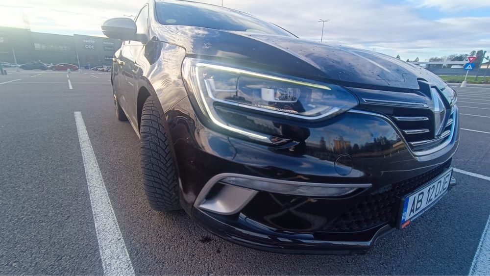 Renaulm Megane GT Line