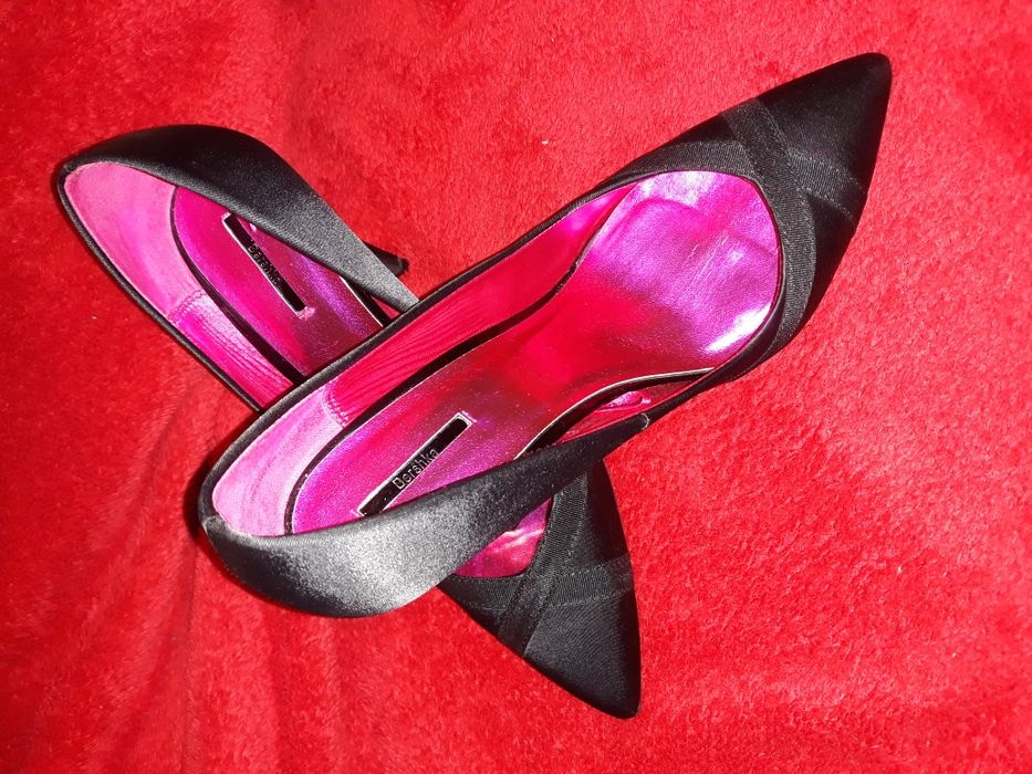 Pantofi Bershka satin 38