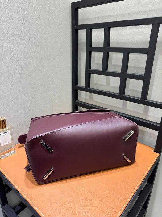 Нова дамска чанта в стил Loewe Puzzle Large – бордо
