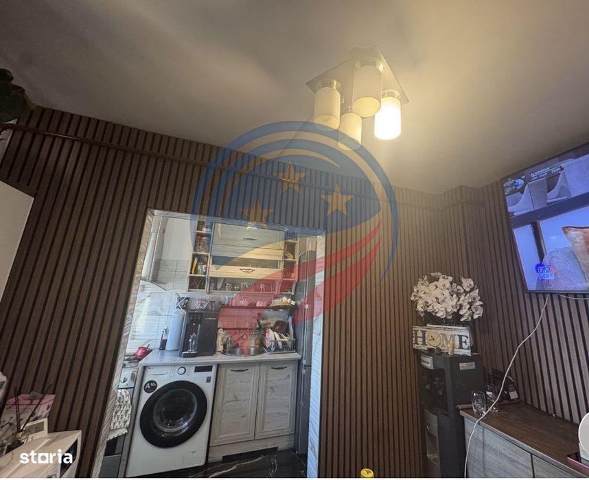 Apartament 3 camere decomandat Craiovita Noua-Scoala nr. 33