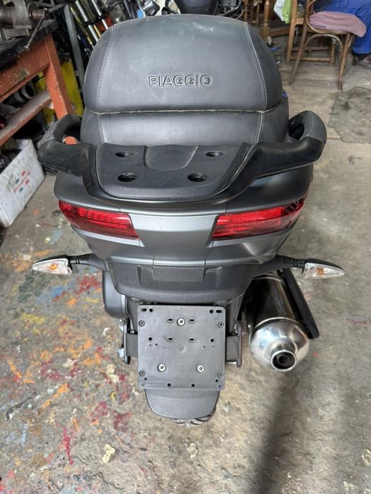 Пиаджо" МП-3" 250,400i,500 i(PIAGGIO" MP-3" 250,400i-2018г) на части