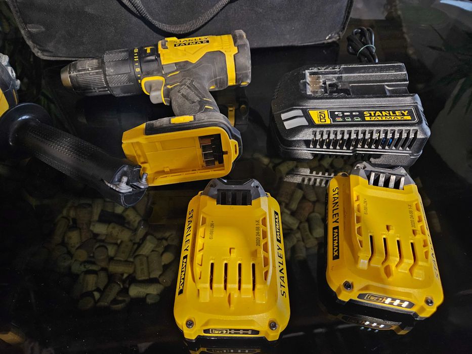 Винтоверт,ъглошлайв,зарядно и 2 батерии