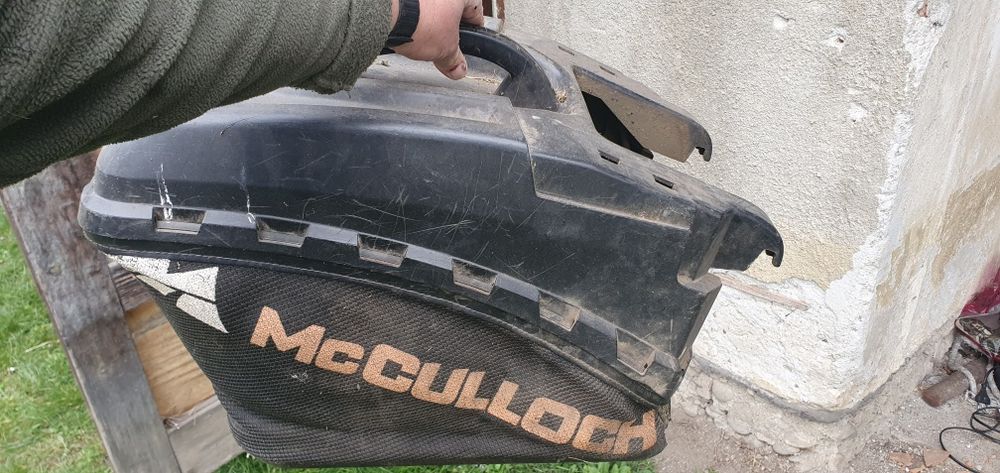 Masina de tuns iarba pe benzina, cu tractiune McCulloch. Motocoasa