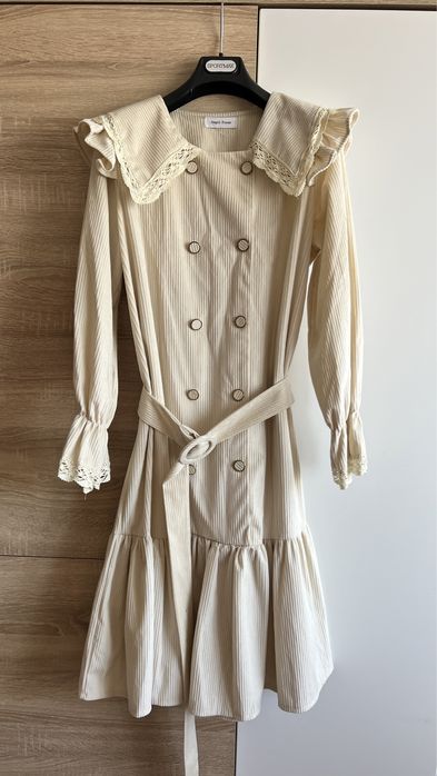 Продаю платья, кофты. Всё новое